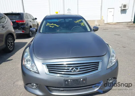 2015 Infiniti Q40 из США, поврежденный, VIN JN1CV6AR8FM650603